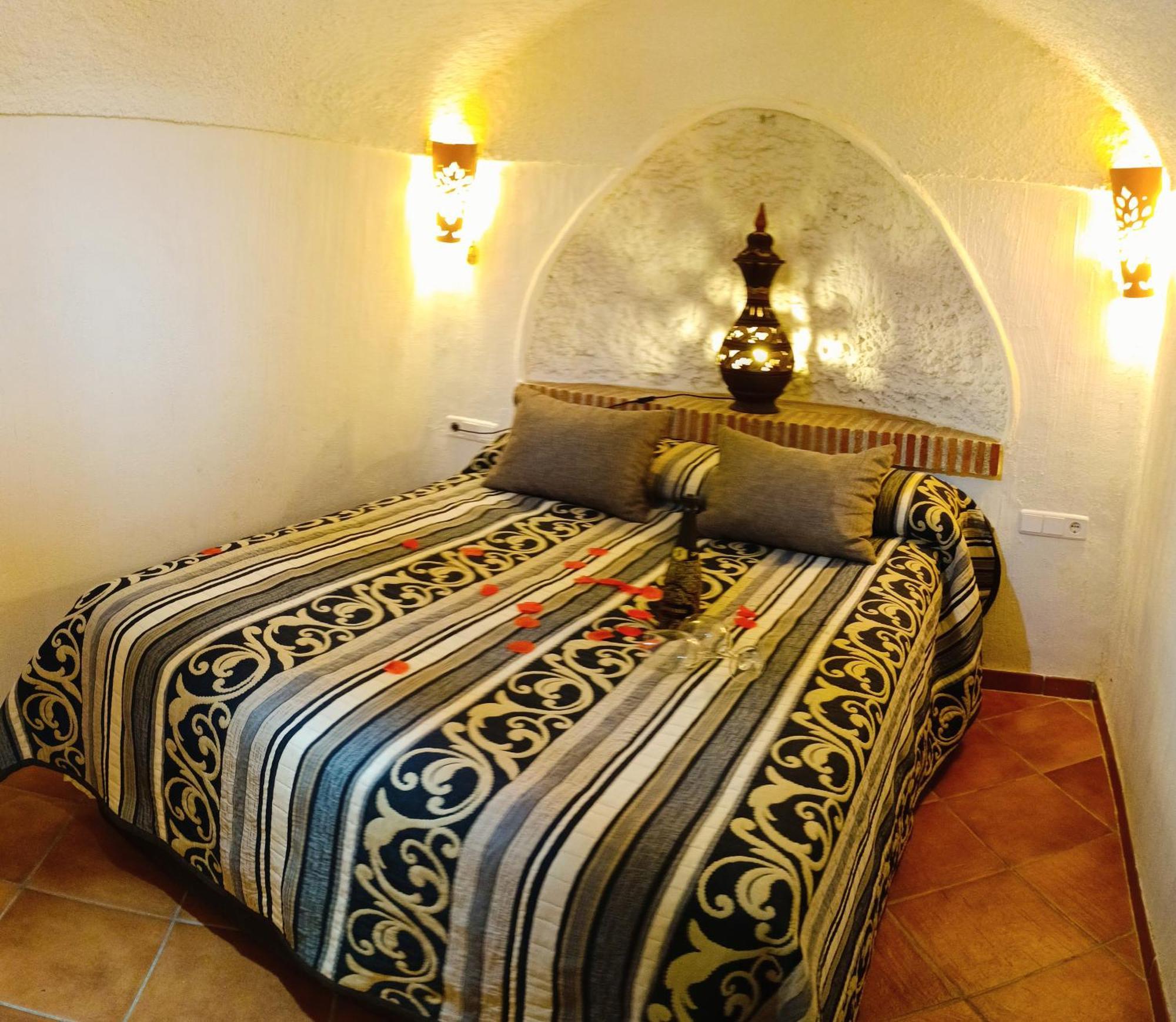 Casa Cueva The Exclusive Royal Andalusian Cave Villa Alcudia de Guadix Buitenkant foto